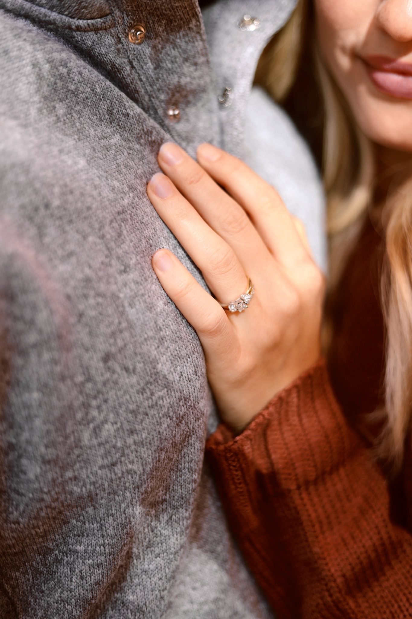 amy-humphries-oG1CiJ4mTEE-unsplash Verlobungsring an Partnerin