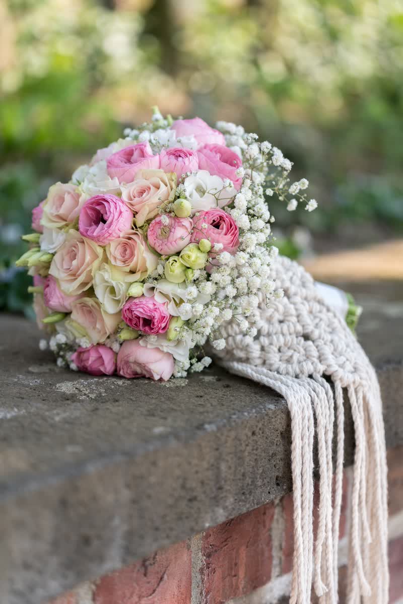 utilRequest-9.cgi Rosen Brautstrauß in rosa und weiß