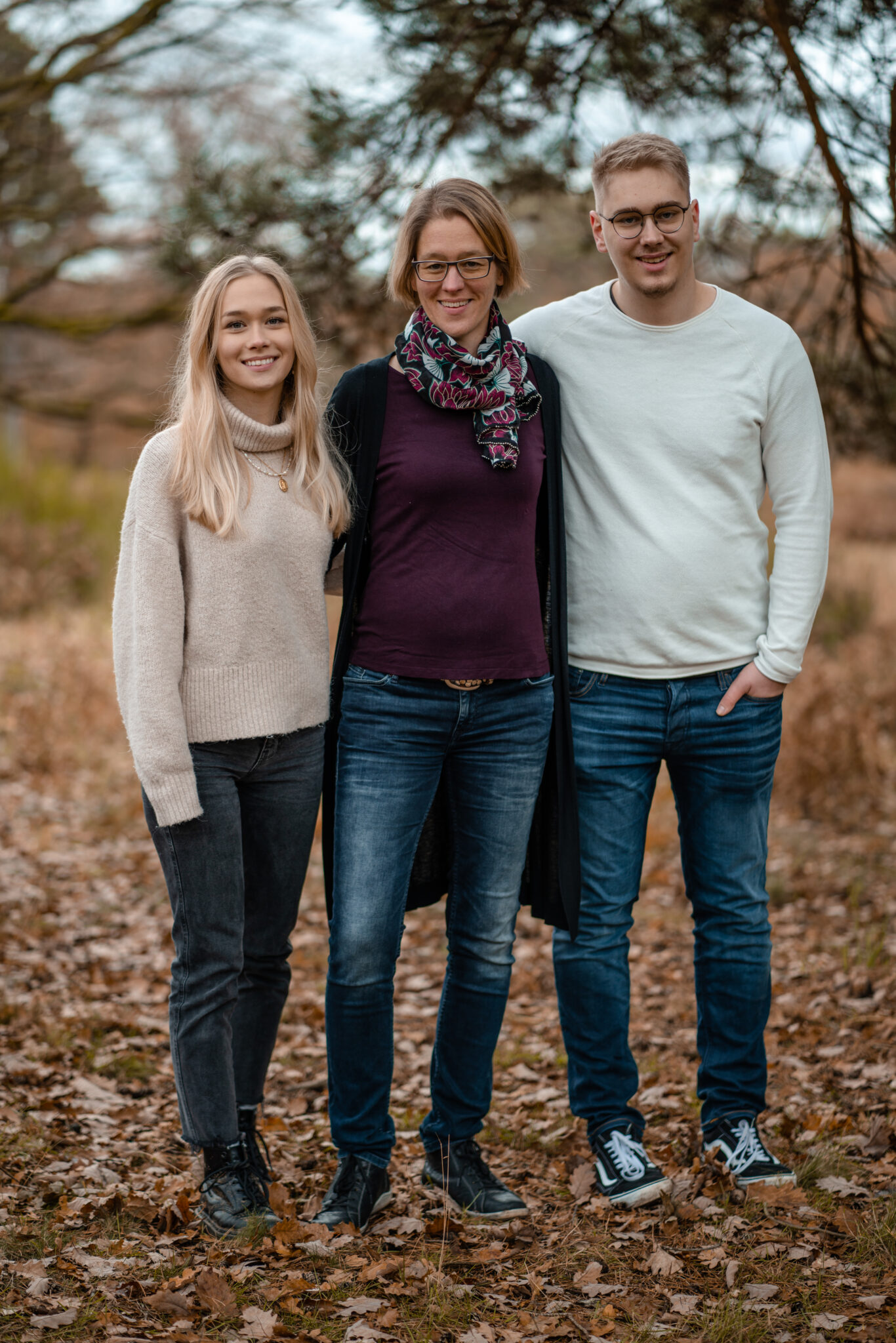 Bruder Mutter Schwester Familienshooting mit Kinder