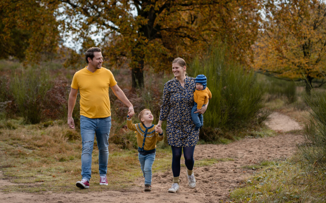 Natürliche Familienfotos in der wunderschönen Wahner Heide Köln
