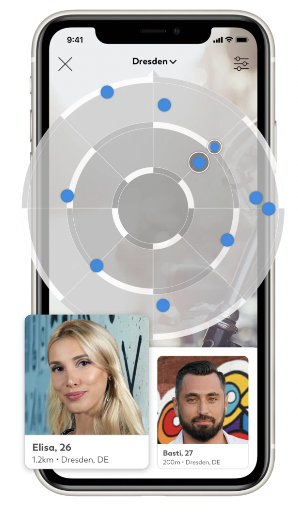 Screen Shot 2022-04-25 at 1.26.12 PM Lovoo dating-App auf Smartphone