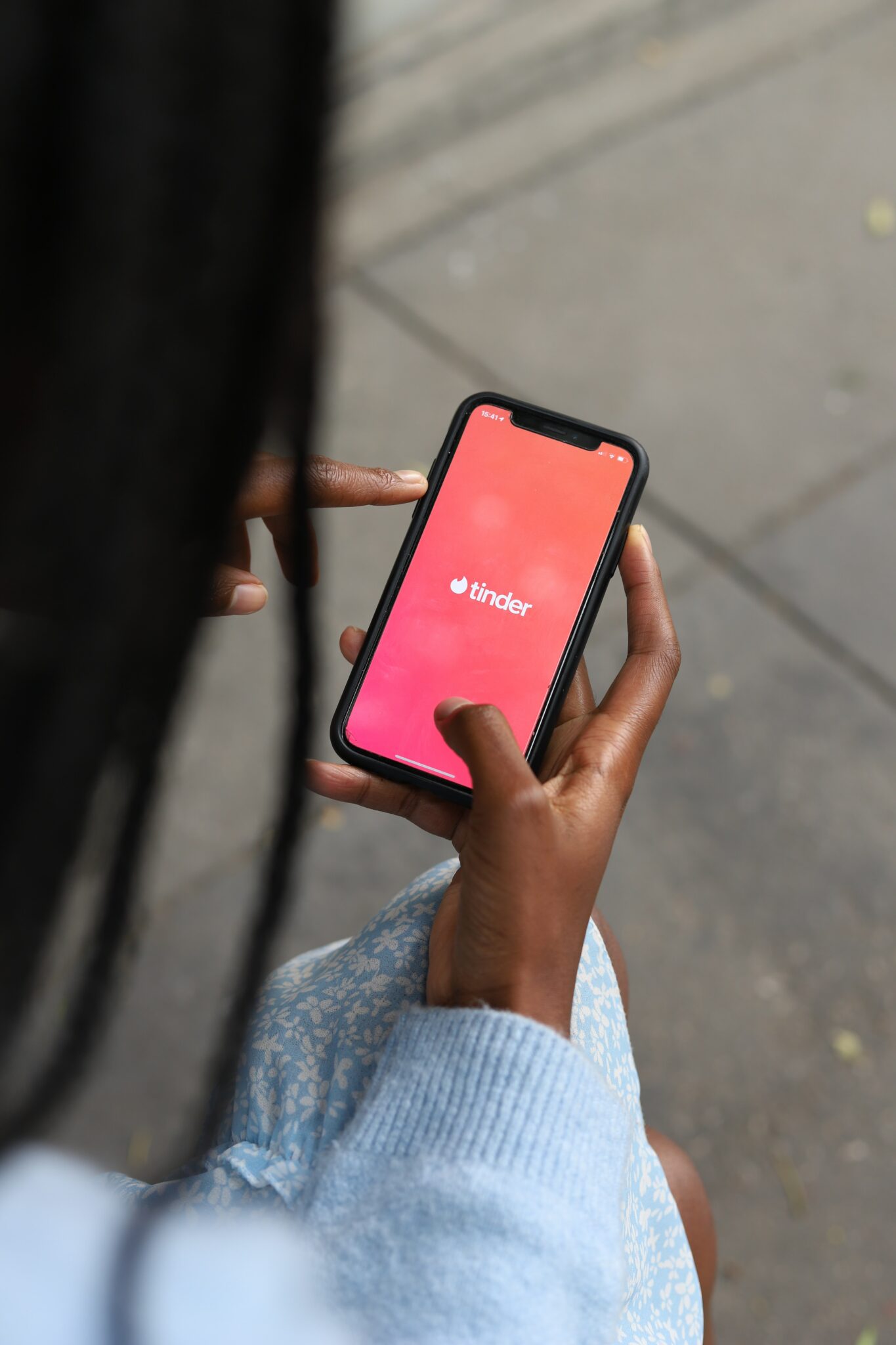 Tinder FOTO3 Tinder-App auf Smartphone