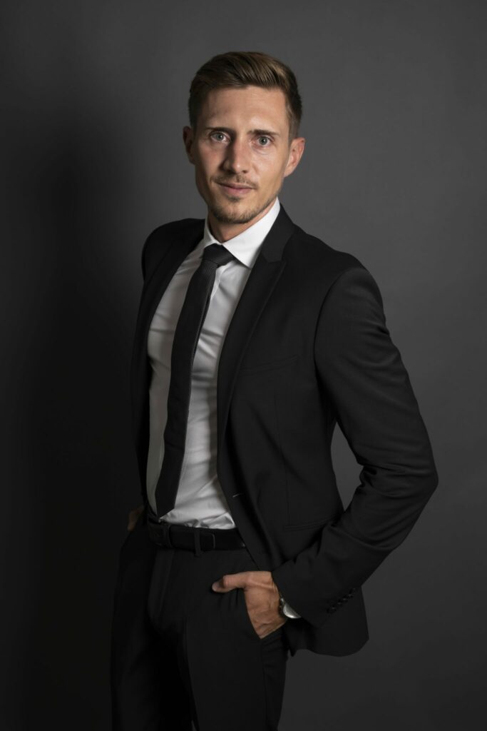 73R04088+-min Businessfotos in unser Fotostudio